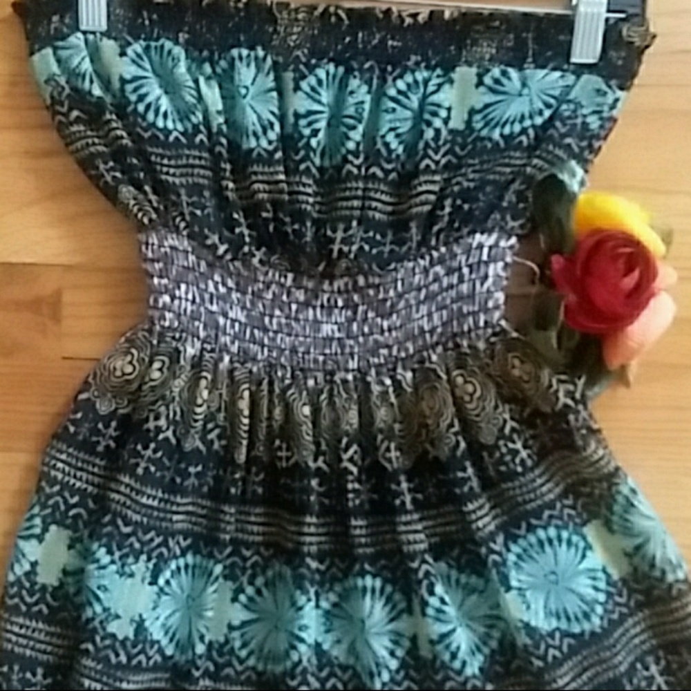 STRAPLESS FIT AND FLARE SPRING/SUMMER  DRESS🍀